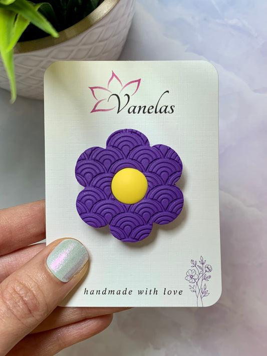 A004 Floral Magnet (Violet)